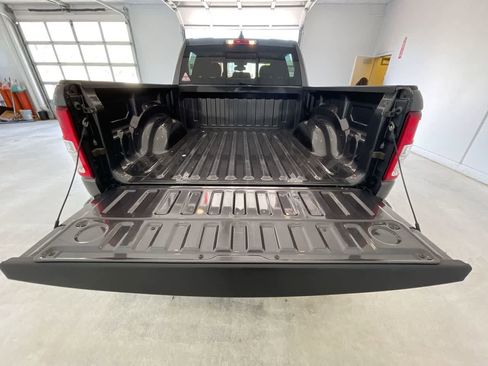 Used 2019 RAM 1500 Big Horn AWD/4WD image 23