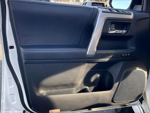 Used 2020 Toyota 4Runner Limited image 24