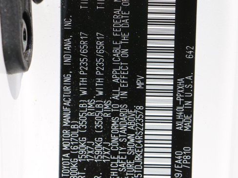 Used 2024 Toyota Sienna XLE w/ XLE Plus Package FWD image 27