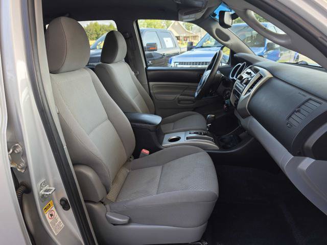 Used 2012 Toyota Tacoma PreRunner w/ SR5 Pkg RWD image 18