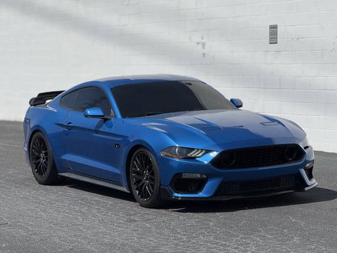 Used 2019 Ford Mustang GT Premium w/ GT Performance Package RWD image 3