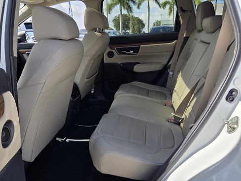 Used 2019 Honda CR-V Touring image 11