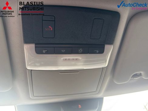 Used 2022 Mitsubishi Outlander ES AWD/4WD image 33