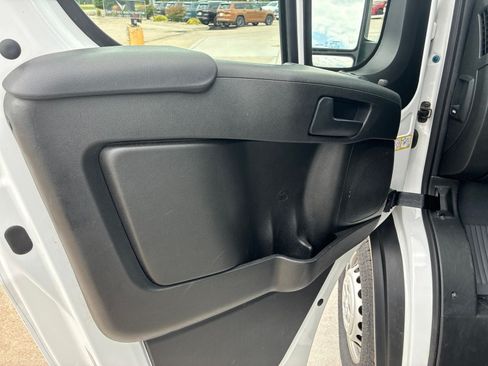 Used 2025 RAM ProMaster 3500 w/ Convenience Group FWD image 13