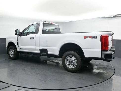 New 2026 Ford F250 XL w/ FX4 Off-Road Package AWD/4WD image 9