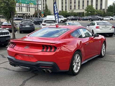 Used 2025 Ford Mustang GT Premium RWD image 3