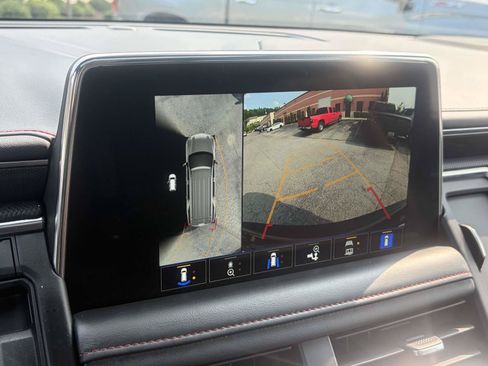 Used 2022 Chevrolet Tahoe RST w/ Sport Performance Package AWD/4WD image 14