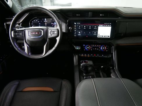 Used 2025 GMC Sierra 1500 AT4 w/ AT4 Premium Package AWD/4WD image 19