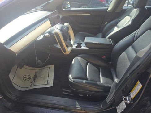 Used 2022 Tesla Model 3 Standard Range RWD image 7