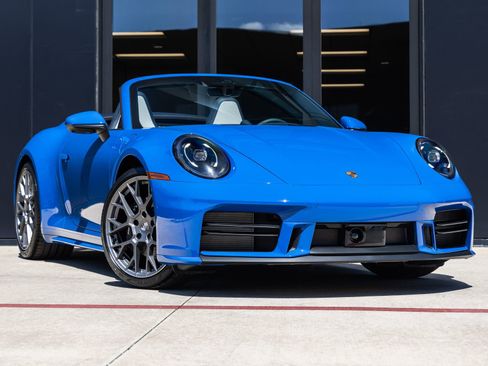 New 2026 Porsche 911 Carrera image 6