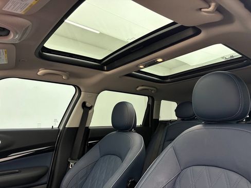 Used 2022 MINI Cooper Clubman S w/ Signature Upholstery Package FWD image 5