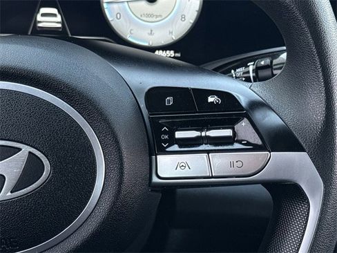 Used 2024 Hyundai Elantra SEL image 13