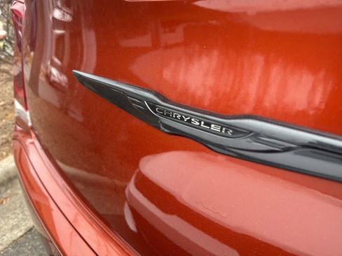 Used 2021 Chrysler 300 Touring w/ Sport Appearance Package image 9