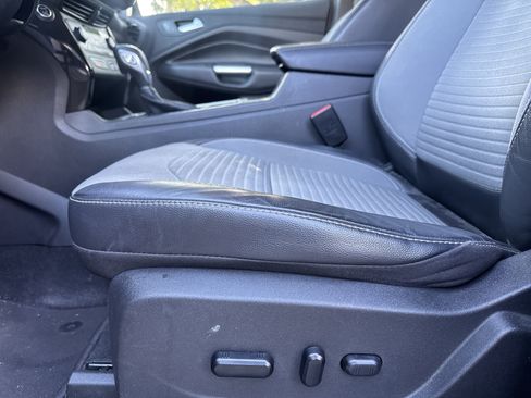 Used 2019 Ford Escape SE AWD/4WD image 7