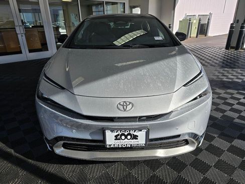 New 2026 Toyota Prius Plug-In Hybrid image 8