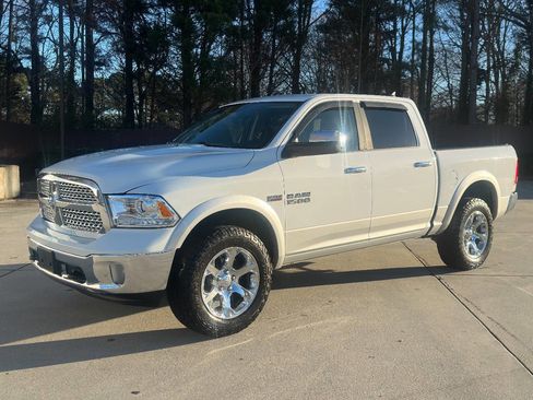 Used 2015 RAM 1500 Laramie image 1