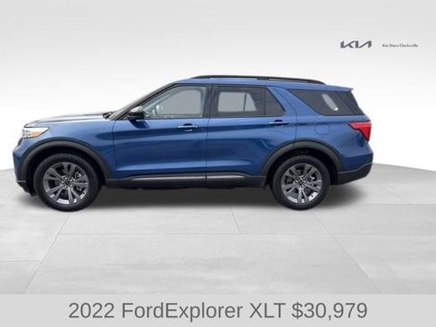 Used 2022 Ford Explorer XLT w/ Equipment Group 202A AWD/4WD image 5