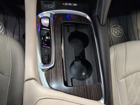 Certified 2023 Buick Enclave Avenir image 25
