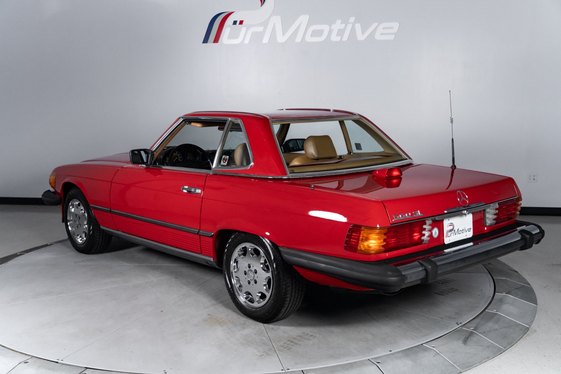 Used 1987 Mercedes-Benz 560 SL image 6
