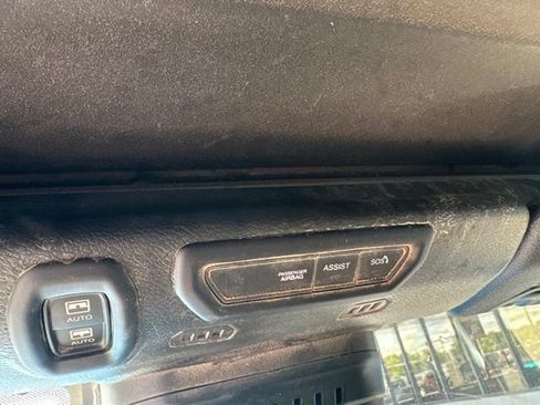 Used 2022 Jeep Wrangler Unlimited Sahara w/ LED Lighting Group AWD/4WD image 4