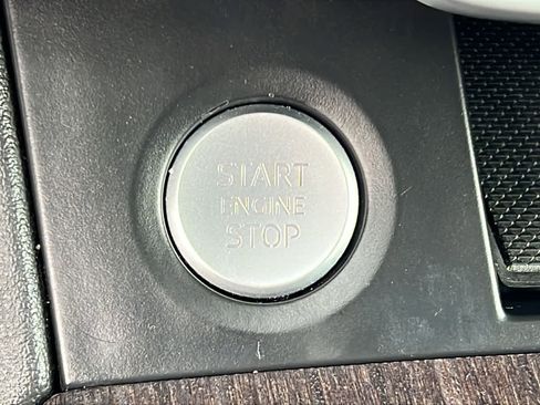 Used 2021 Audi Q5 Premium Plus w/ Premium Plus Package image 17