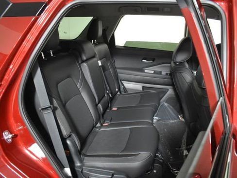 New 2026 Nissan Pathfinder SL AWD/4WD image 33