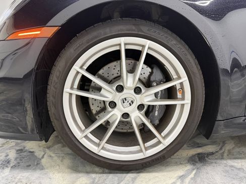 Used 2025 Porsche 911 Carrera image 32