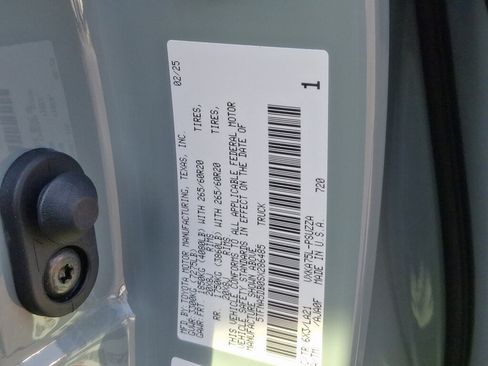 New 2025 Toyota Tundra Platinum AWD/4WD image 22