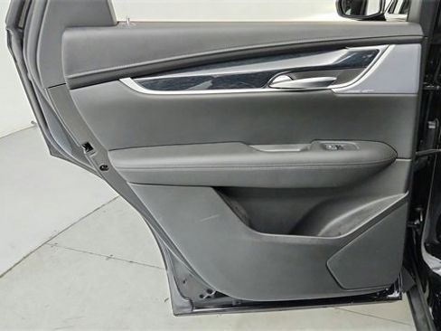 Certified 2024 Cadillac XT5 Premium Luxury w/ LPO, Floor Liner Package image 17