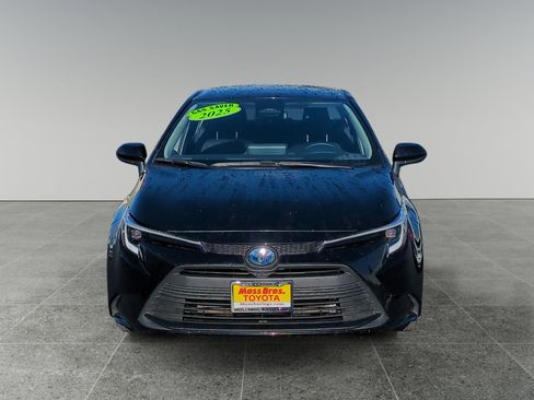 Used 2025 Toyota Corolla LE image 8