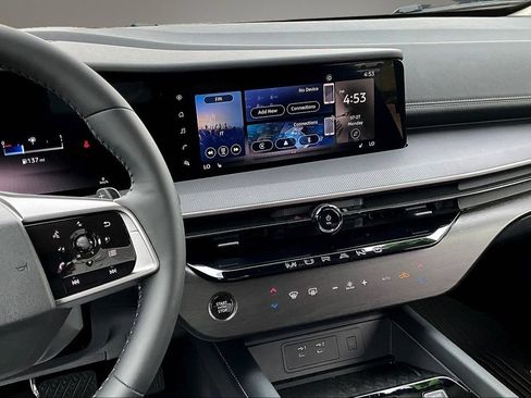 Certified 2025 Nissan Murano SV AWD/4WD image 14