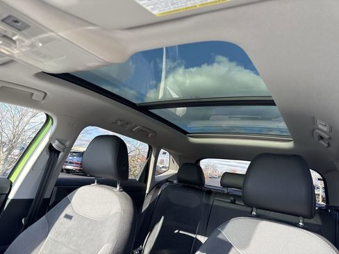 New 2026 Volkswagen Taos SE image 23