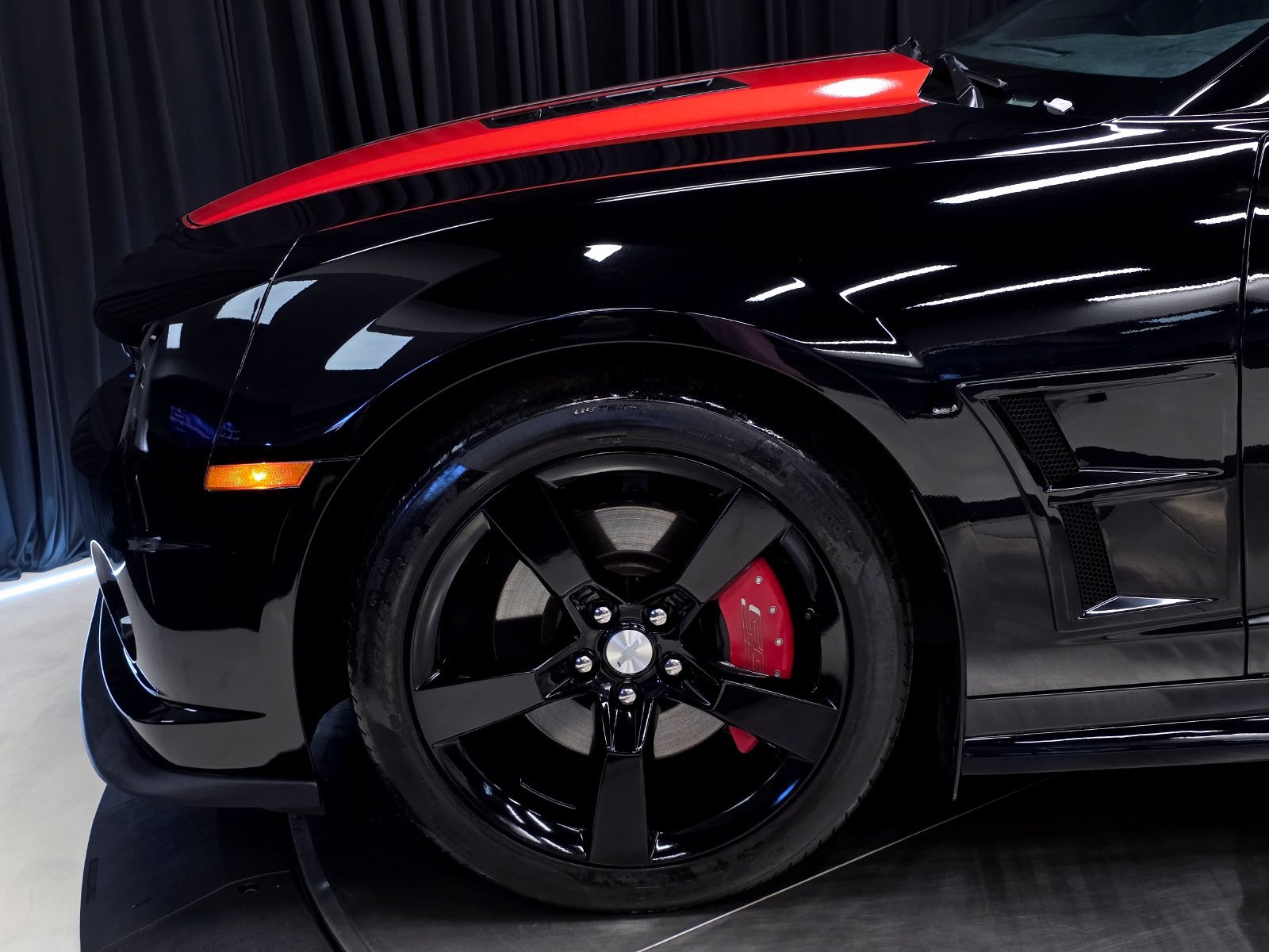 Used 2010 Chevrolet Camaro SS w/ Orange Stripe Package RWD image 35