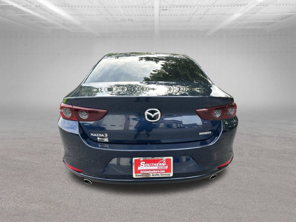 Used 2021 MAZDA MAZDA3 s FWD image 4