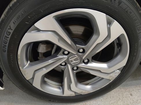 Used 2019 Honda Accord EX image 31