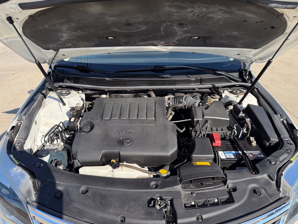 Used 2014 Toyota Avalon Limited FWD image 13