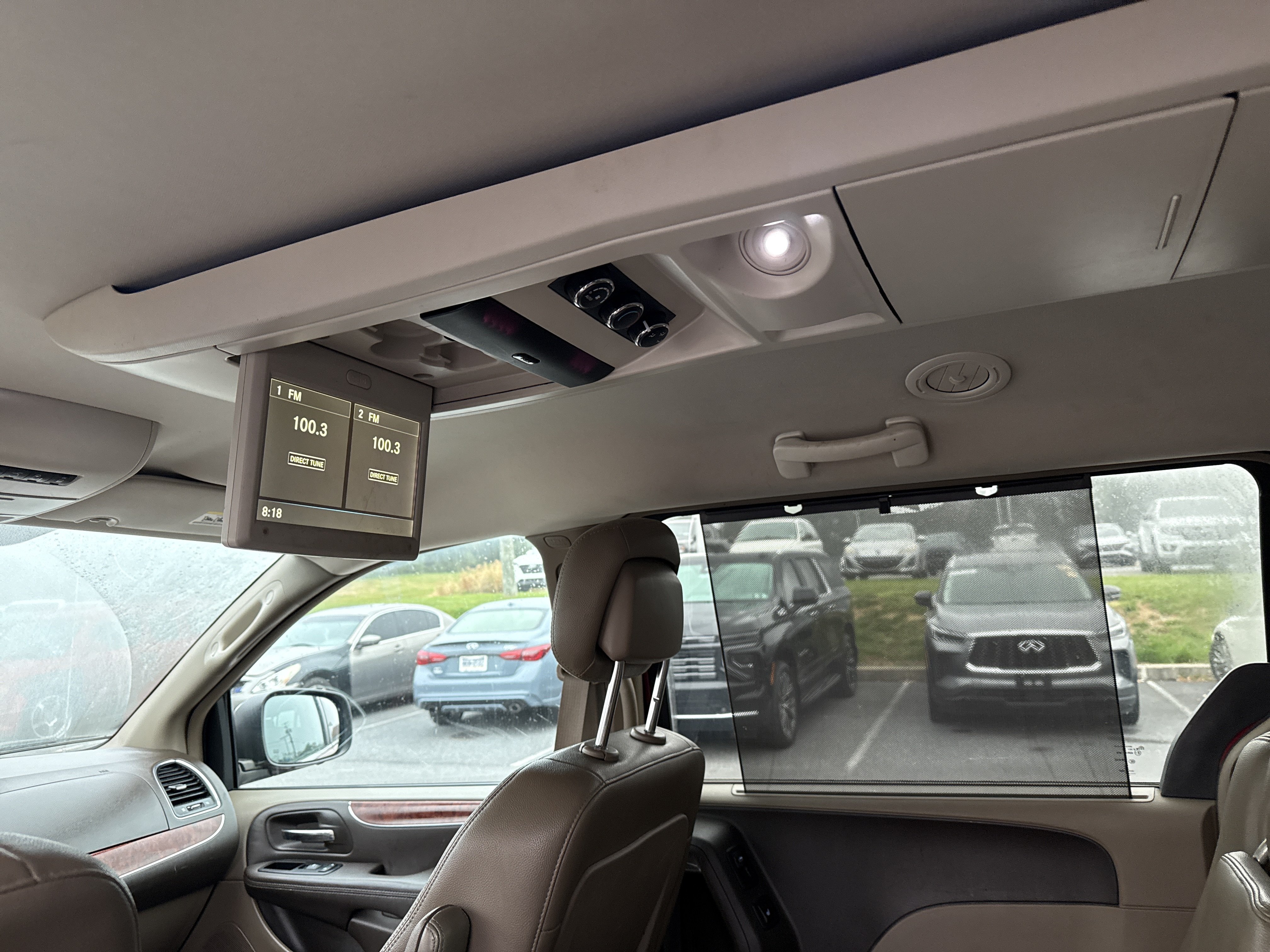 Used 2014 Chrysler Town & Country Touring-L w/ Driver Convenience Group FWD image 15