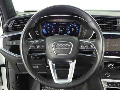 Used 2023 Audi Q3 2.0T Premium w/ Convenience Package AWD/4WD image 27