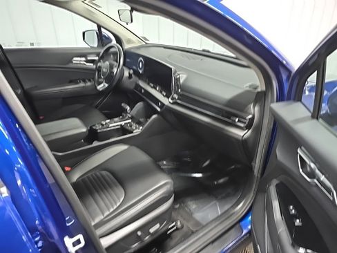 Used 2023 Kia Sportage SX image 16