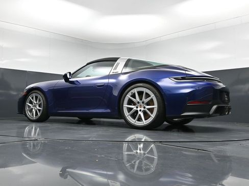 Certified 2025 Porsche 911 Targa 4 GTS AWD/4WD image 25