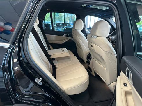 Used 2021 BMW X5 xDrive40i w/ Convenience Package image 28