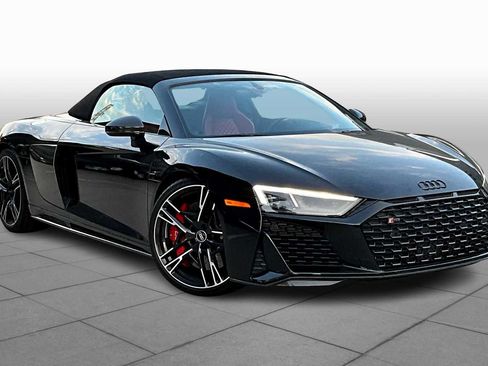 Certified 2023 Audi R8 V10 performance image 2