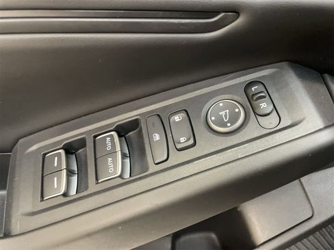 New 2025 Honda Accord SE image 17