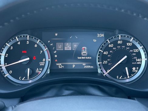 Certified 2022 Toyota Highlander Platinum image 30