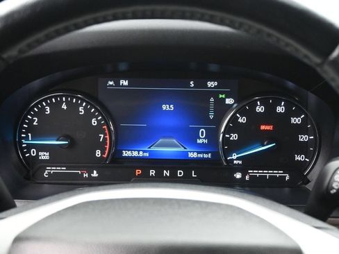 Used 2022 Ford Explorer Limited w/ Equipment Group 301A AWD/4WD image 9