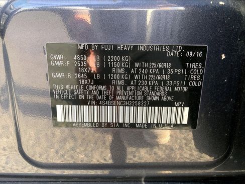 Used 2017 Subaru Outback 3.6R Limited image 30