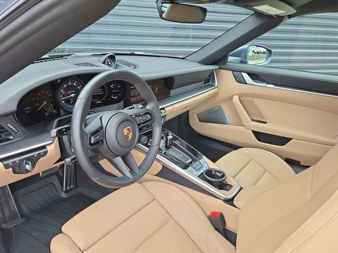 Certified 2024 Porsche 911 Targa 4 GTS image 4