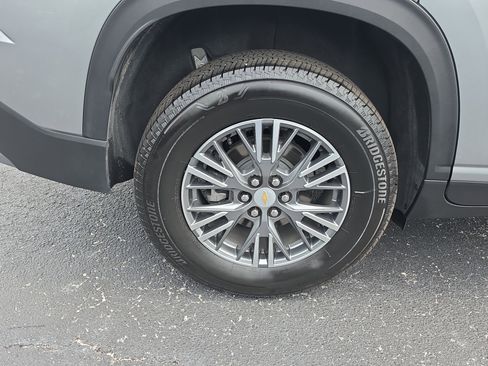 Certified 2026 Chevrolet Traverse LT FWD image 5