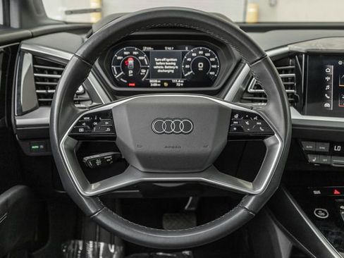 Used 2022 Audi Q4 e-tron Premium Plus image 9