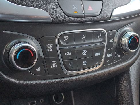 Certified 2024 Chevrolet Equinox LT AWD/4WD image 32
